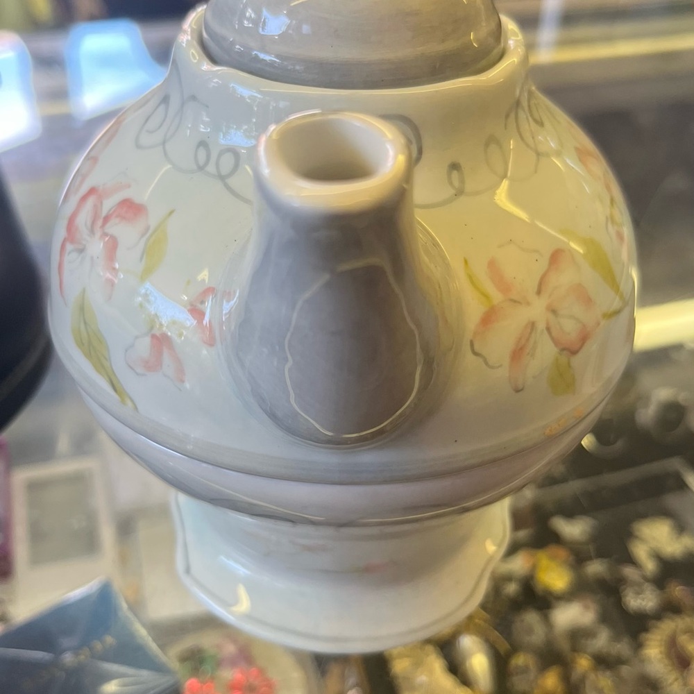 TEAPOT FOR ONE - Picture 2 of 11